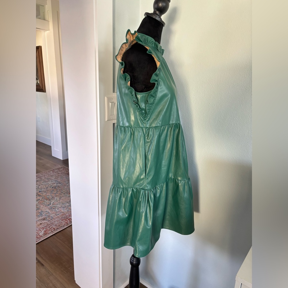 Green vegan leather tiered dress size XS - Picture 10 of 14